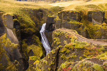 2026-10-11-R5II-Island-1241.jpg